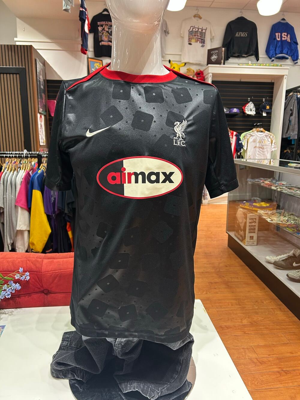 Liverpool F.C. Nike Airmax 95 Black Pre Match 2025 Jersey Size Large